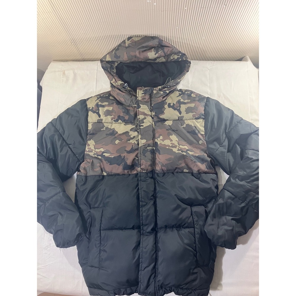 Goodfellow & Co Men's Camo Black Puffer Jacket Size S‎ Water Resistant